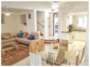 Sea front Villa Vera