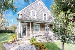 Vineyard Haven - Oklahoma Heights