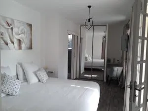 卡斯特圣安妮酒店 - 勒卡斯特雷特