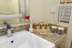 Double or Twin Room with Garden View room in Akka Alinda Hotel