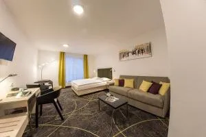 Hotel Valcha - Slaný