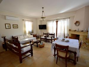 Mezapos Villa Makrina