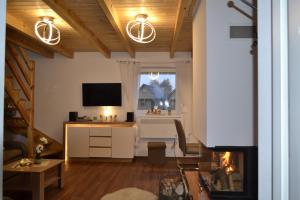 DomekTomek z kominkiem i ogrodem 1000m