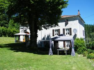 Maisons d'hotes Maison Neuve Grandval : photos des chambres