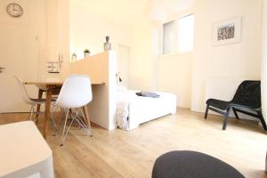 Appartements Colmar Historic Center - BELLE ALSACE - Studio 1 Terrasse - BookingAlsace : photos des chambres