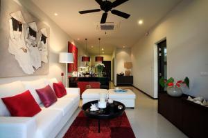 Two Villas HOLIDAY - ONYX Style Naiharn Beach, Phuket