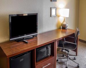 King Room - Disability Access room in Comfort Inn Roseburg