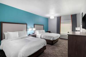 Queen Room with Two Queen Beds - Non-Smoking room in Clarion Inn & Suites DFW North