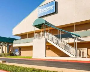 Rodeway Inn & Suites South of Fiesta Park - Boerne