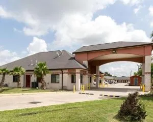 Scottish Inn & Suites IAH West - 兀兰