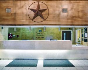 Hotel Del Valle - Austin SE by IHG