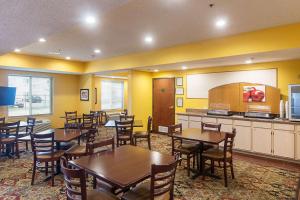 Quality Inn & Suites West Chase