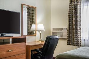 Hudson Inn & Suites