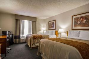 Double Room with Two Double Beds - Non-Smoking room in Comfort Inn Fond Du Lac