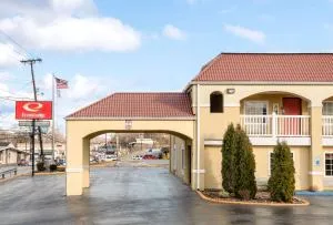 Econo Lodge Huntington - Barboursville University Area - 亨廷顿