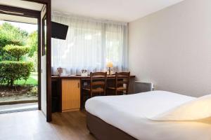 Hotels Comfort Hotel Lens - Noyelles Godault : photos des chambres