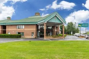 Quality Inn & Suites - Cornwall