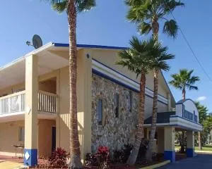 Rodeway Inn Leesburg Chain of Lakes - Howey in the Hills