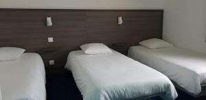 Hotels Hotel Althea - Piscine et Sauna : photos des chambres