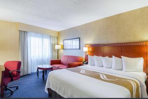 King Room - Non-Smoking room in Quality Inn Boston-Revere