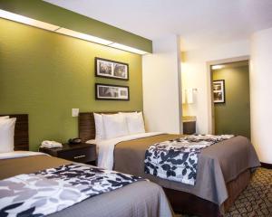 Double Room with Two Double Beds - Accessible/Non-Smoking room in Sleep Inn Rockville