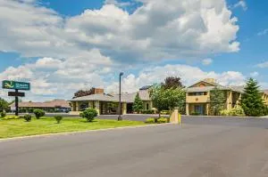 Quality Inn & Suites Frostburg-Cumberland - Meyersdale