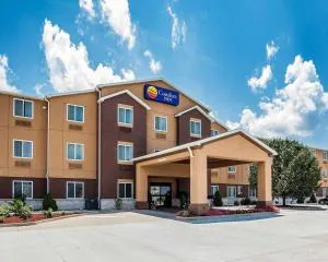 Comfort Inn & Suites Moberly - Clark