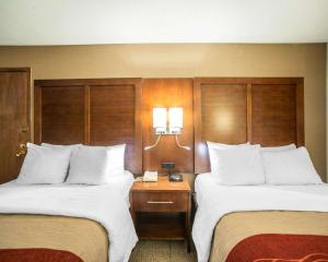 Double Room with Two Double Beds - Non-Smoking room in Quality Inn Boonville - Columbia