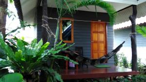 Lanta New Coconut Bungalow