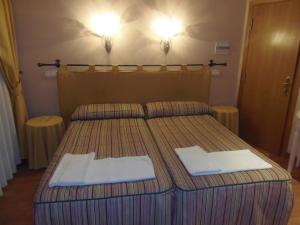 Double Room room in Hostal Stop