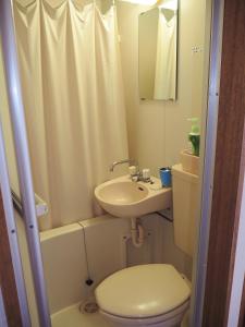 ペンションニュー浜乃荘 石垣 年 最新料金 5274円 部屋写真 口コミ