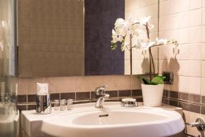 Lovely New Home, Via Nazionale