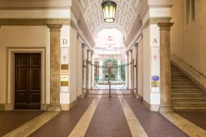 Lovely New Home, Via Nazionale