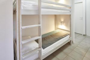 Appart'hotels Residence Vacances Bleues Les Jardins d'Arvor : Appartement Familial 2 Chambres