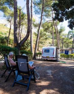 Campings Camping de la Vallee Heureuse : photos des chambres