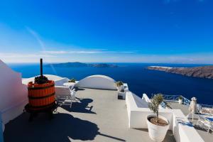 Ilioperato Hotel Santorini Greece