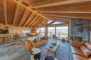 Oak Tree Chalet - on the ski slope - luxury! - Siviez