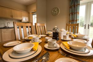 Hardwick Cottage- Darwin Lake Holiday Village