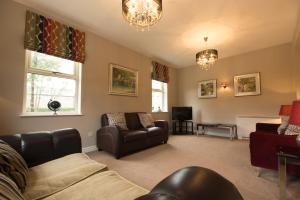 Hardwick Cottage- Darwin Lake Holiday Village