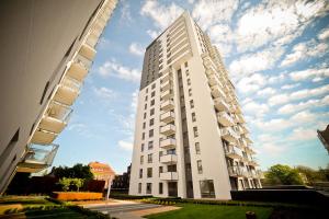 Grand Apartments - Apartment on the 17th floor with panorama of the Old Town