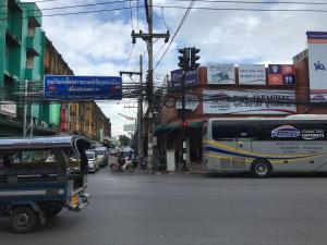 Boundary Hostel and Cafe