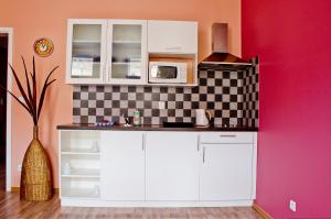 Royal Court Legerova