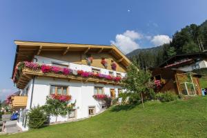 Pension Hauser Sankt Jakob In Haus Austria J2ski