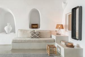 Cocoon Suites Santorini Greece