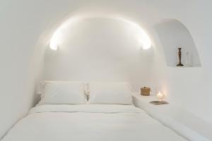 Cocoon Suites Santorini Greece