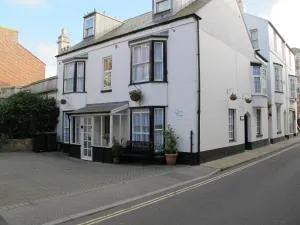 Stone's Throw Guest House - Melcombe Regis