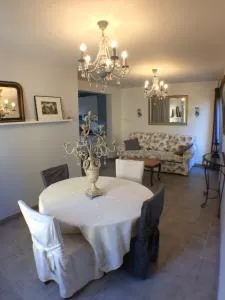 Le Gîte du Château - Ambleny