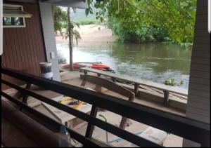 Kaengkrachan River Hut