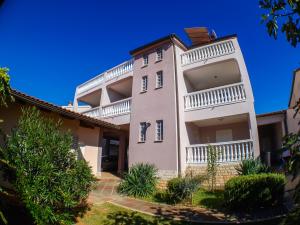 Apartments Jozić