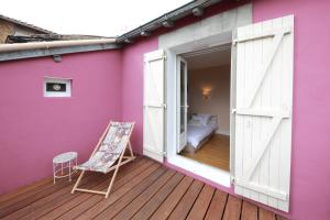 B&B / Chambres d'hotes La Loge des Fees : Chambre Familiale avec Terrasse 